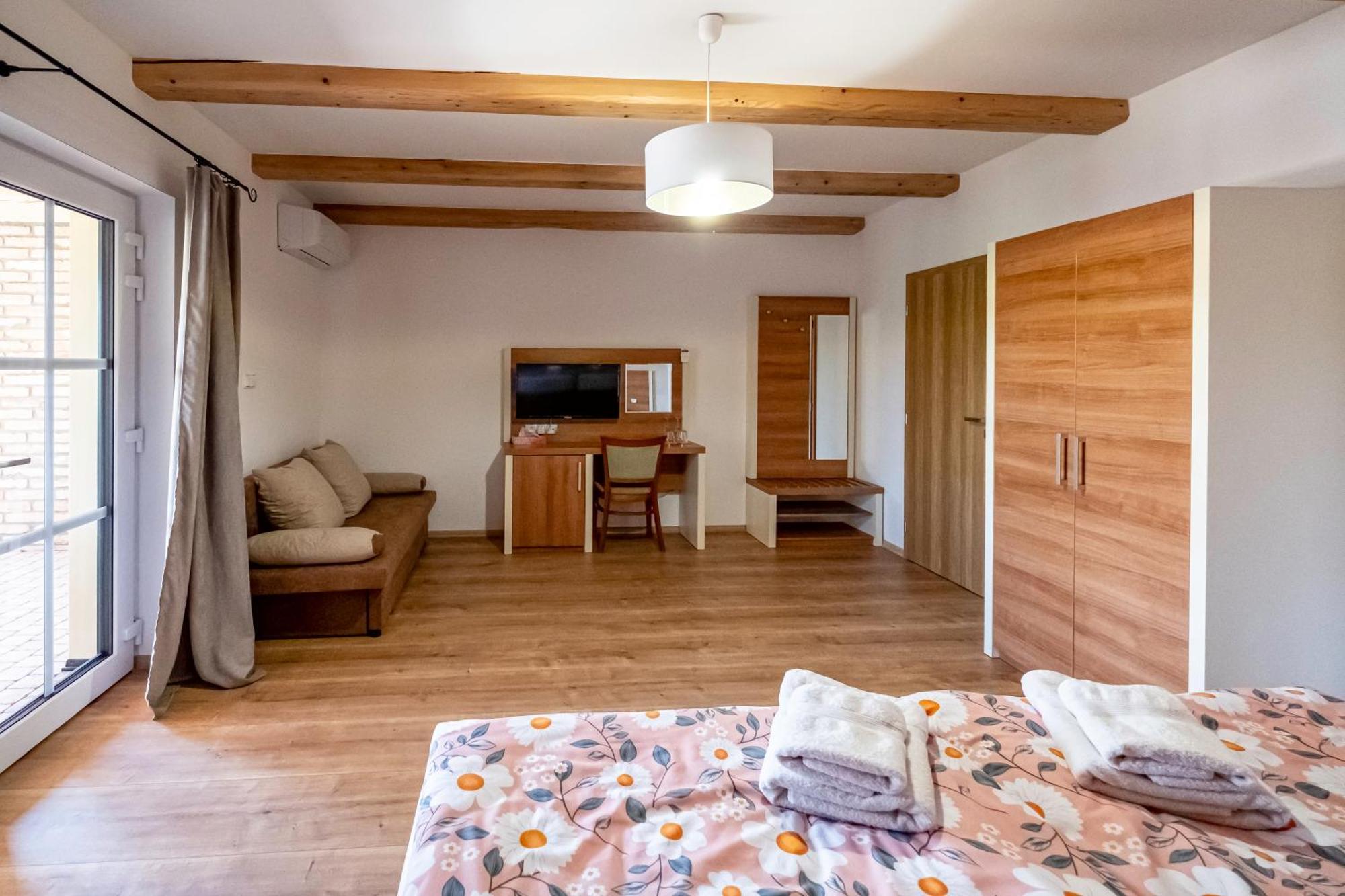 U Katalpy Hotel Sedlec  Exterior photo